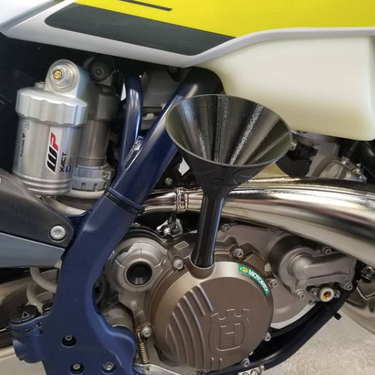 AKT VENTED OIL FUNNEL | KTM, HQV, GG
