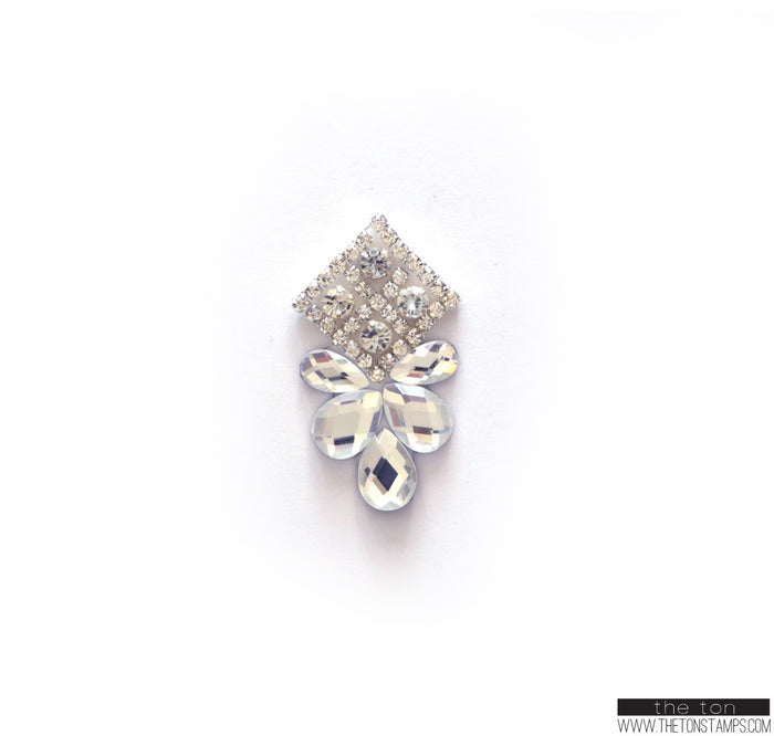 Flourish 4 Crystal Embellishment