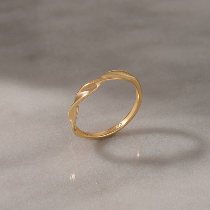 Wave Twist Gold Vermeil Band Ring